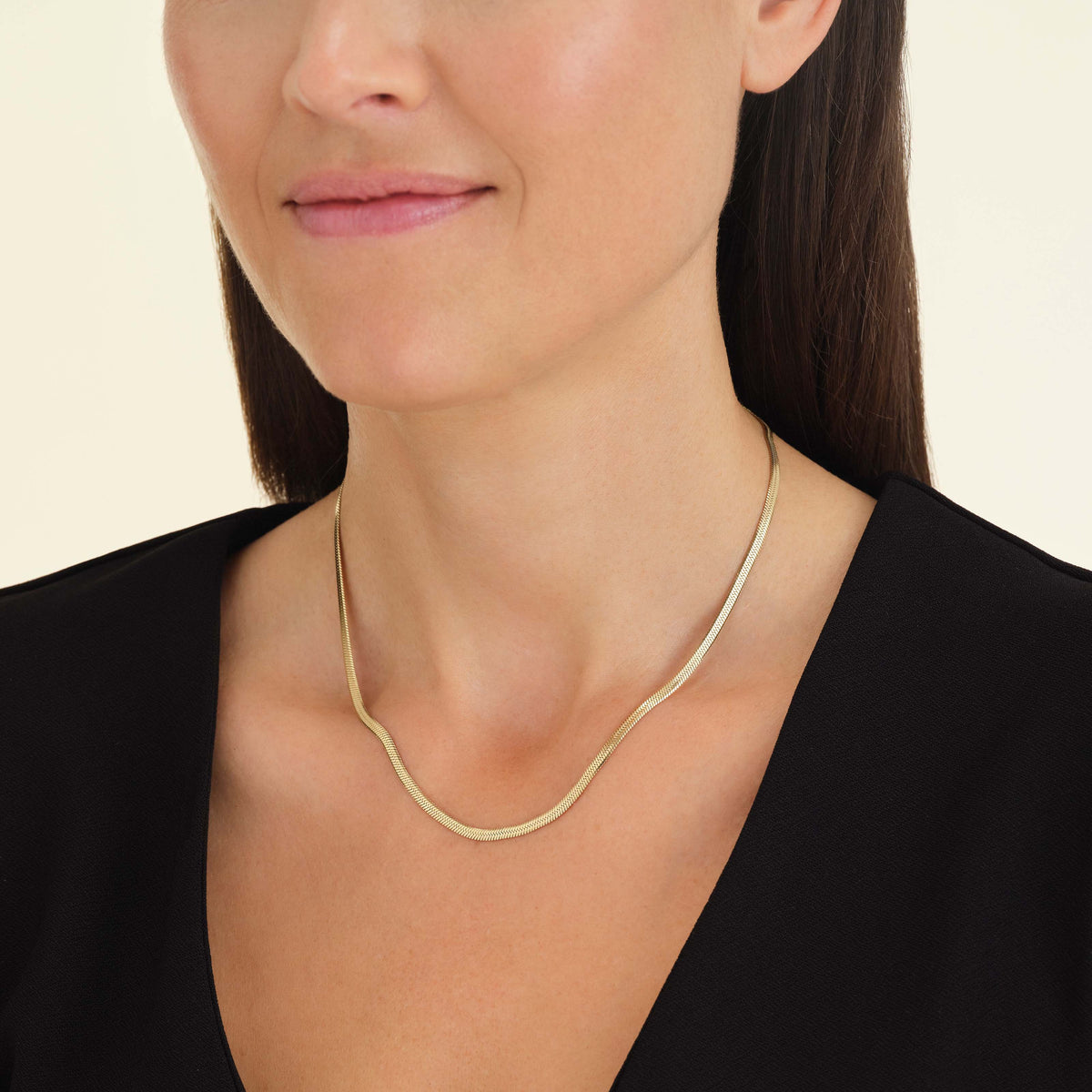 Snake Necklace Gold leftcolumn