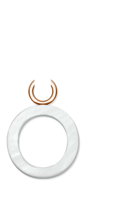 Pendant O